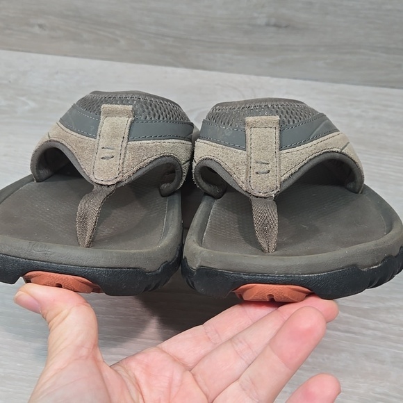 Teva Men\'s Thong T Strap Tan &Gray Sandals Slide Shoes Sz 9 main image 9